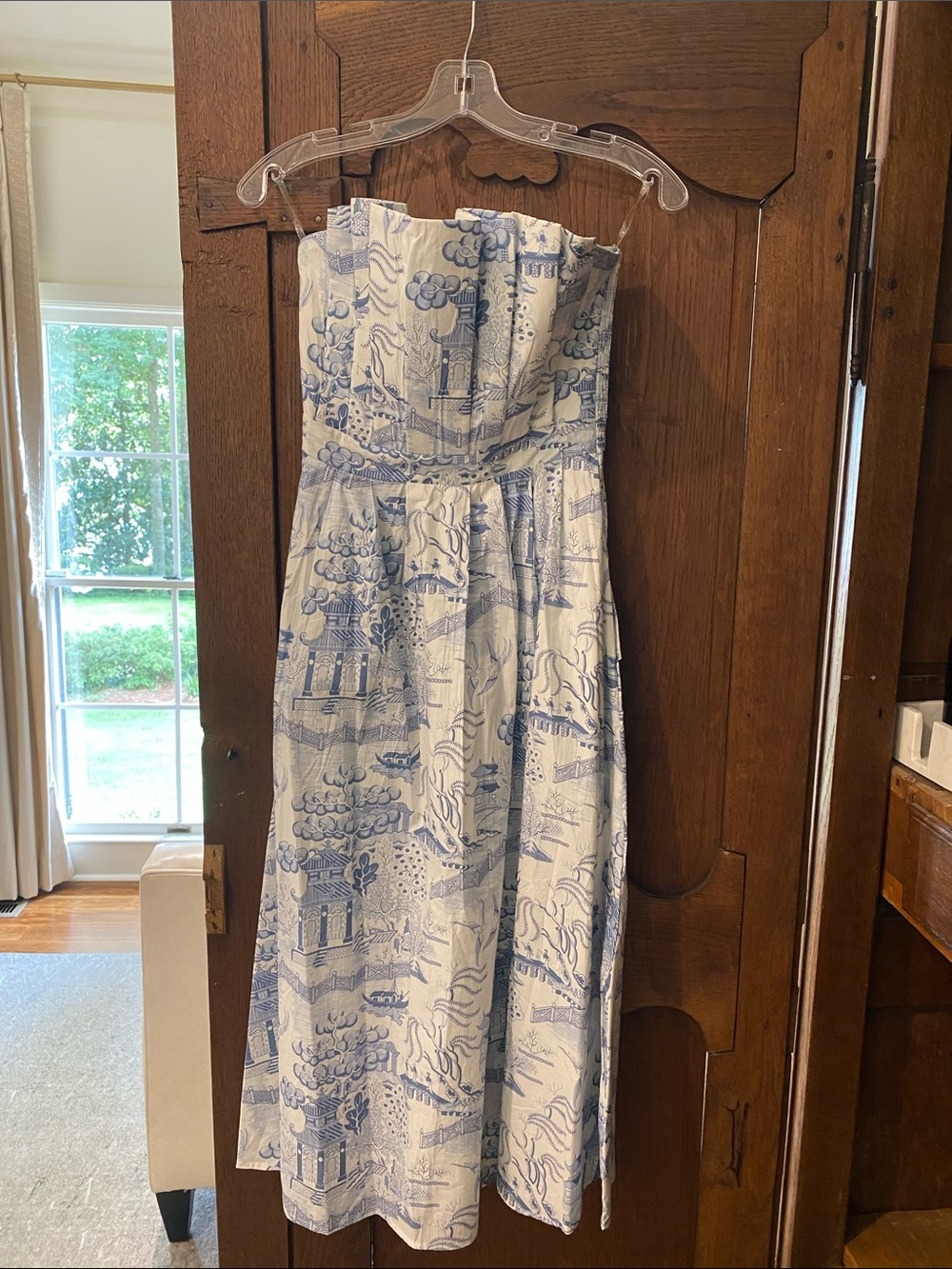 NWT- Strapless Blue & White Toile Printed Sundress.  Sz small